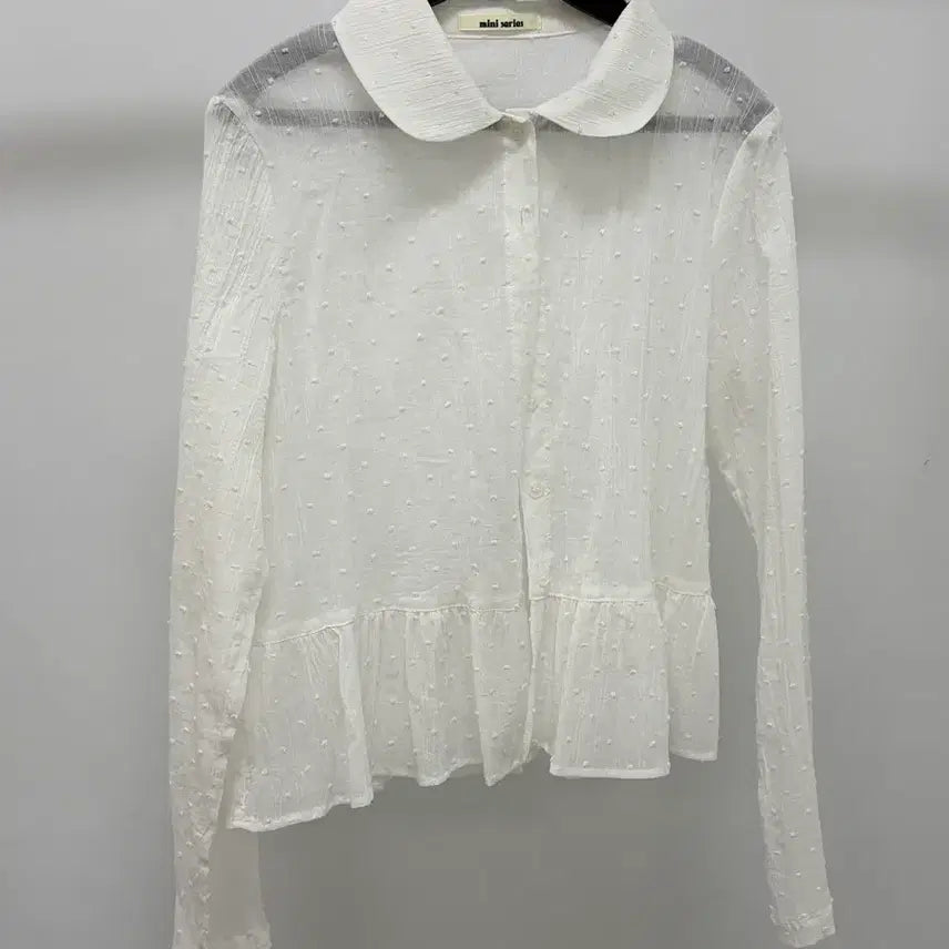 [BUNJANG] Lace Collar See-Through Blouse / 레이스 카라 시스루 블라우스