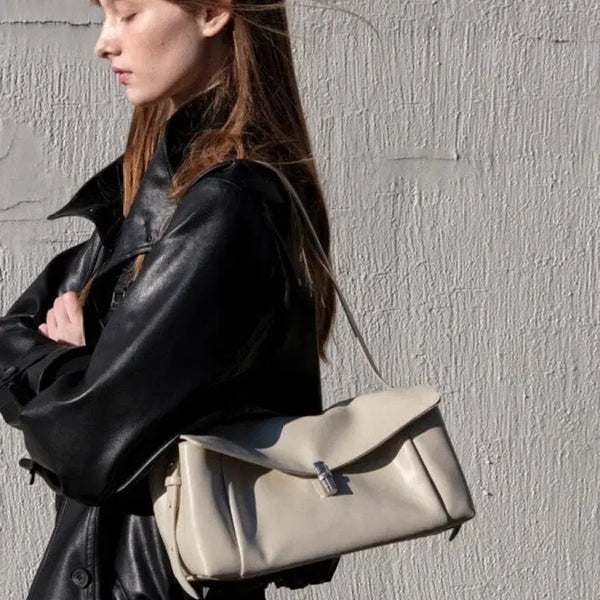 [BUNJANG] Lememe Sac Amelie Leather Shoulder Bag / 르메메 Sac Amelie 삭 아멜리 lememe 르메메가방 르메메숄더백