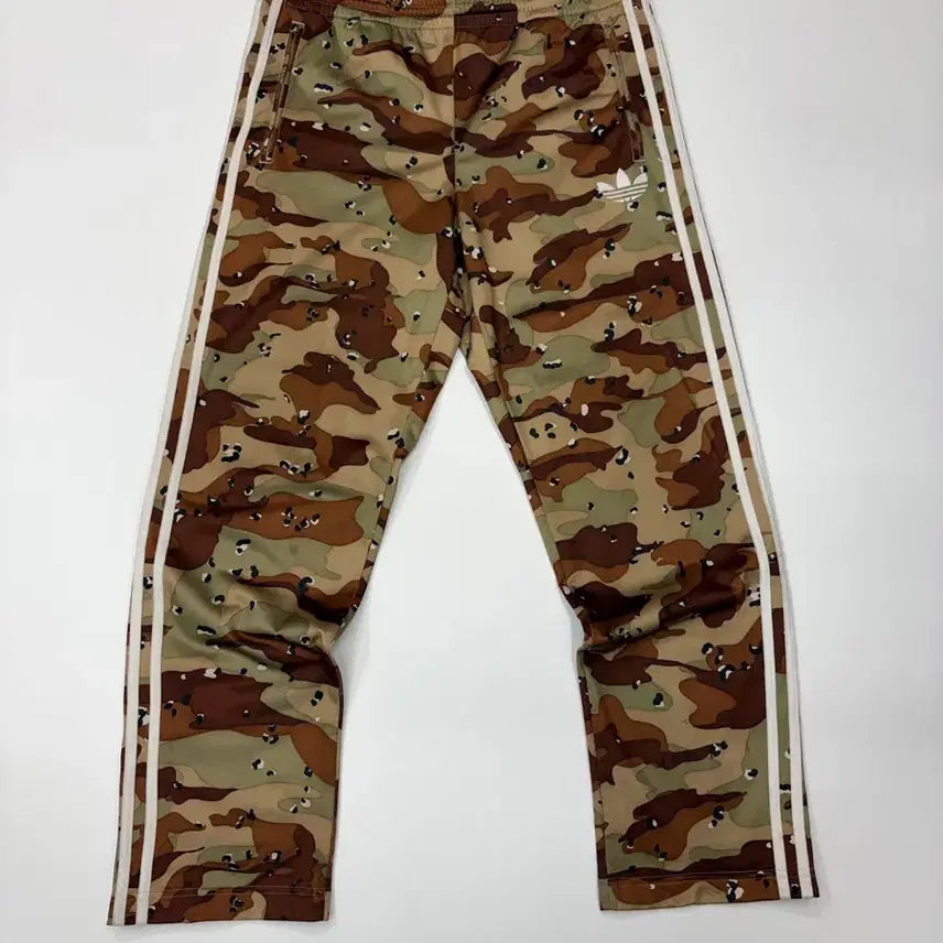 [BUNJANG] Adidas Camouflage Military Track Pants / (100) Adidas 아디다스 카모플라쥬 밀리터리 초코칩 트랙팬츠