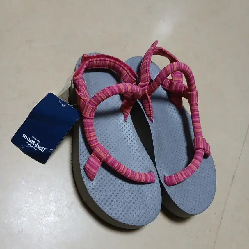 [BUNJANG] Montbell Rock-On Platform Sandals Pink (235) / 새상품.몽벨 락온 플랫폼 샌들 235