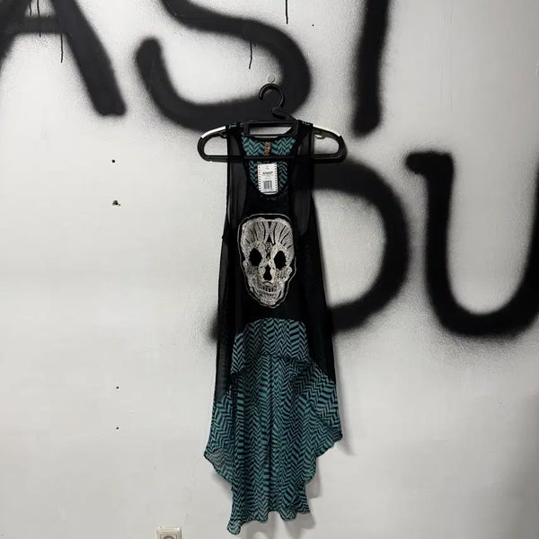 [BUNJANG] Vintage Gothic Punk Skull Embroidered Asymmetrical Layered Sleeveless Top / VTG 빈티지 고스 펑크 해골 자수 레이어드 언발 슬리브리스