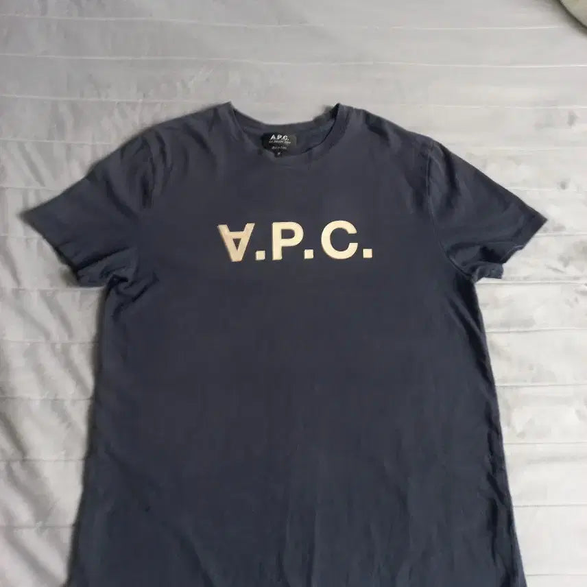 [BUNJANG] A.P.C. Navy Logo T-Shirt (Size M) / 아페쎄 네이비 반팔 m