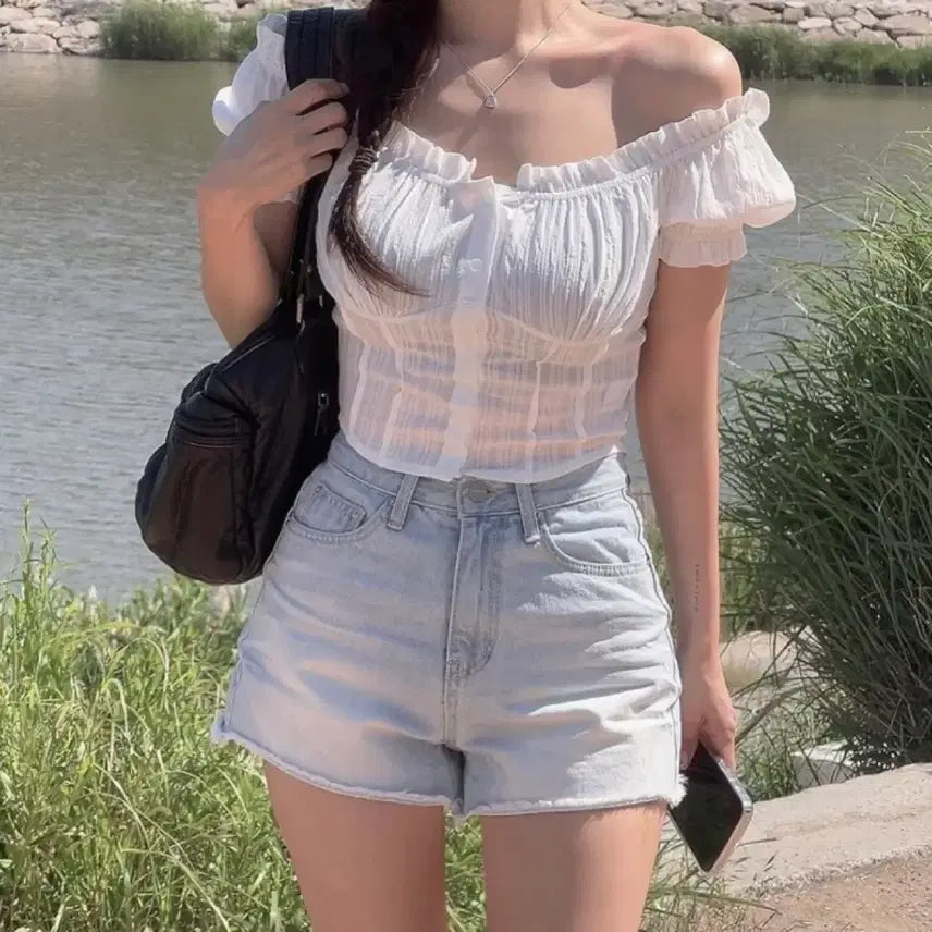 [BUNJANG] Hypnotic Ivory Pintermood Crop Frill Smocked Blouse / 히프나틱 자체제작 아이보리 핀터무드 크롭 프릴 스모크 블라우스