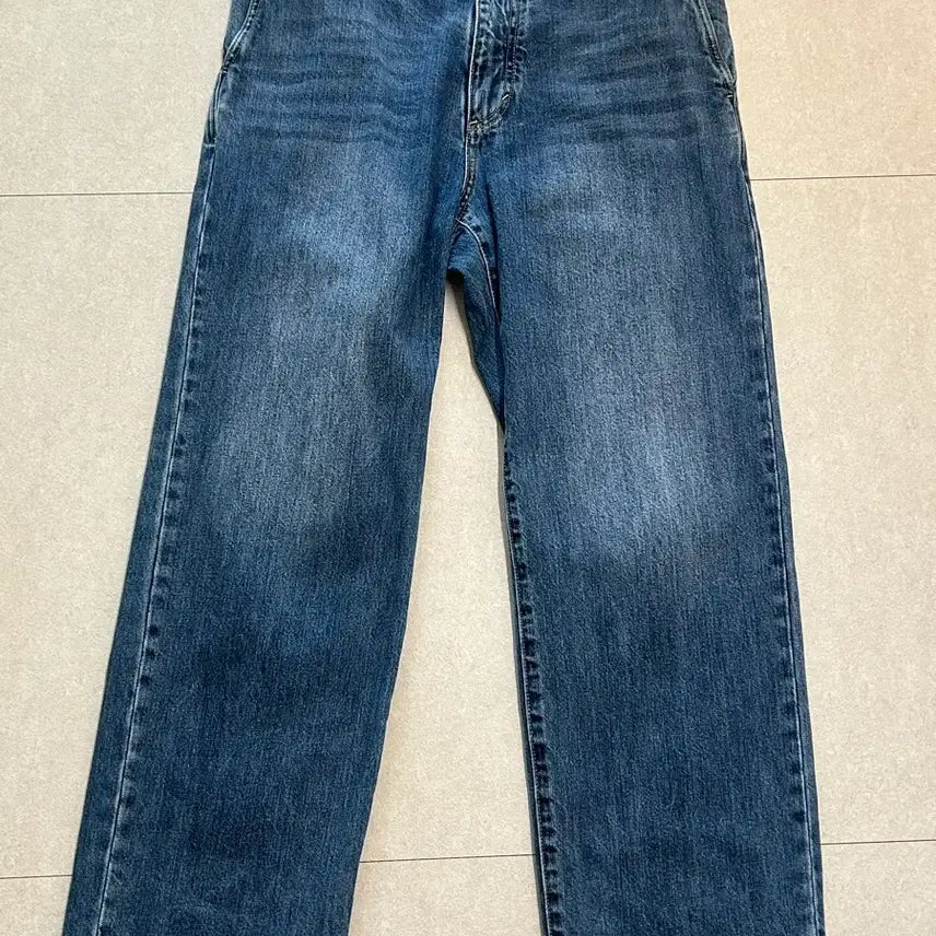 [BUNJANG] Pottery One Washed Straight Denim (Mid Blue/Size 3) / 포터리 원워시드 스트레이트 데님(미드블루/3)