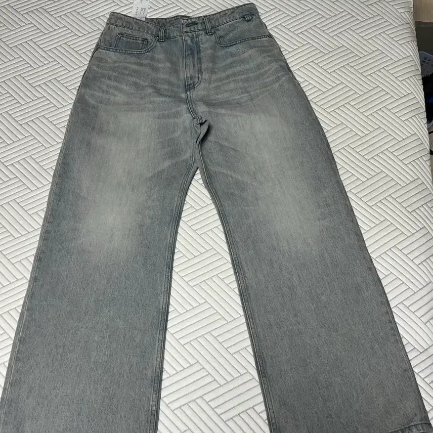 [BUNJANG] Bellier True Wide Light Indigo Jeans / 벨리에 트루와이드 라이트인디고 30/30