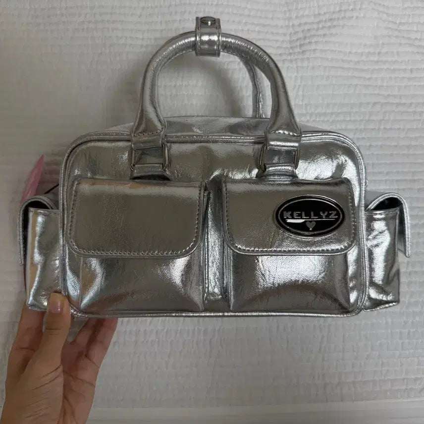 [BUNJANG] Kelly's Castella Silver Bag / 켈리즈 카스테라 실버