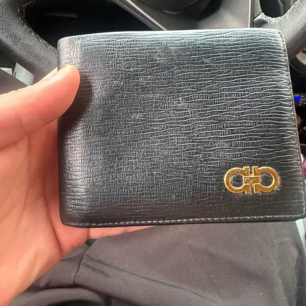 [BUNJANG] Salvatore Ferragamo Bi-fold Wallet / 페레가모 반지갑