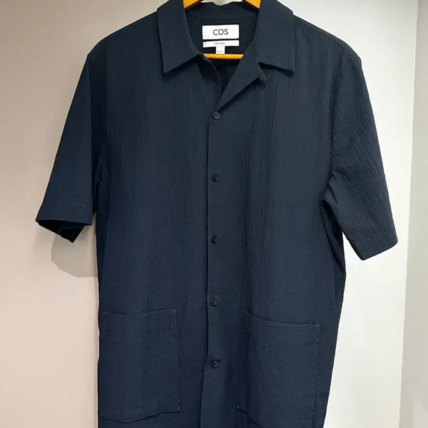 [BUNJANG] COS Seersucker Camp Collar Short Sleeve Shirt Navy S / Cos 시어서커 캠프 반팔셔츠 네이비 S