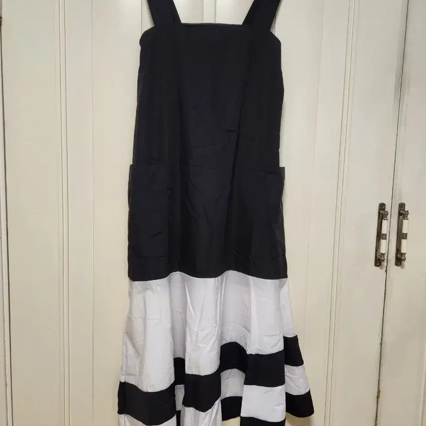 [BUNJANG] Asymmetrical Hem Long Dress / 언발 롱 원피스