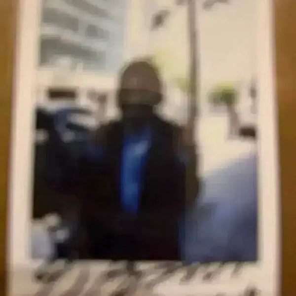 [BUNJANG] Lee Hyun Signed Polar Photo / 모델 이현이 친필 사인 폴라 260509