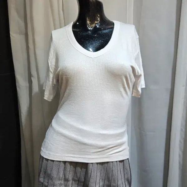 [BUNJANG] Ribbed V-Neck White Short Sleeve T-Shirt / 허리라인 골지 브이넥 화이트 반팔
