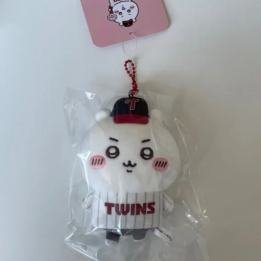 [BUNJANG] LG Twins x Chiikawa Collaboration Keychain (New) / LG트윈스 치이카와 키링 새상품