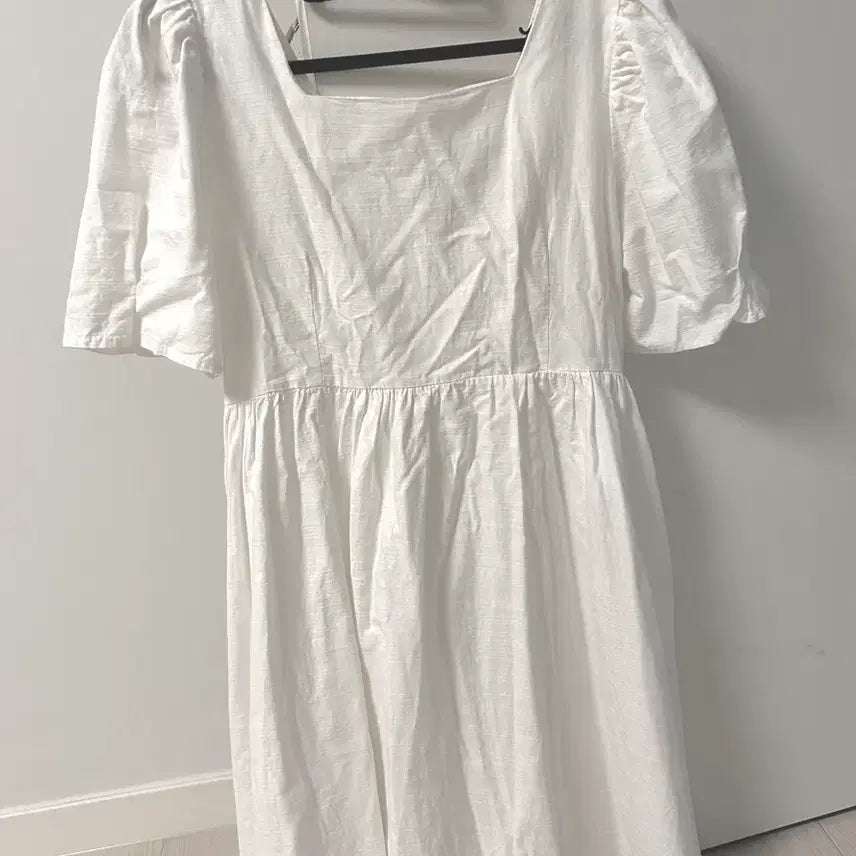 [BUNJANG] Square Neck Puff Sleeve Mini Dress / 스퀘어넥 퍼프소매 원피스