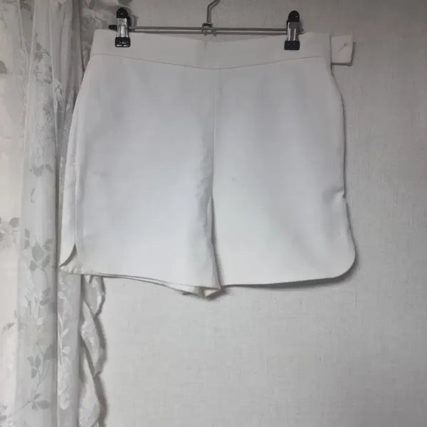 [BUNJANG] COS White Shorts / COS화이트 숏팬츠