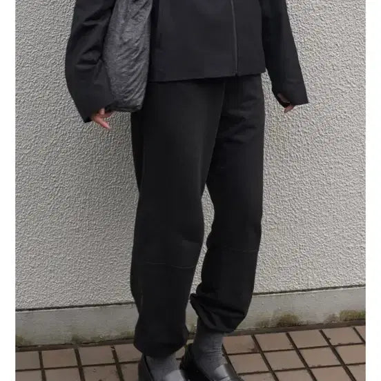 [BUNJANG] MUDL French Jogger Black Size 1 / 머듈 프랜치 조거 블랙 1사이즈