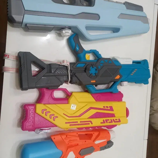 [BUNJANG] Water Gun Set (4 pcs) for Songkran & Waterbomb Festivals / 송크란&워터밤. 물총4개. 일괄. 2만원에. 판매