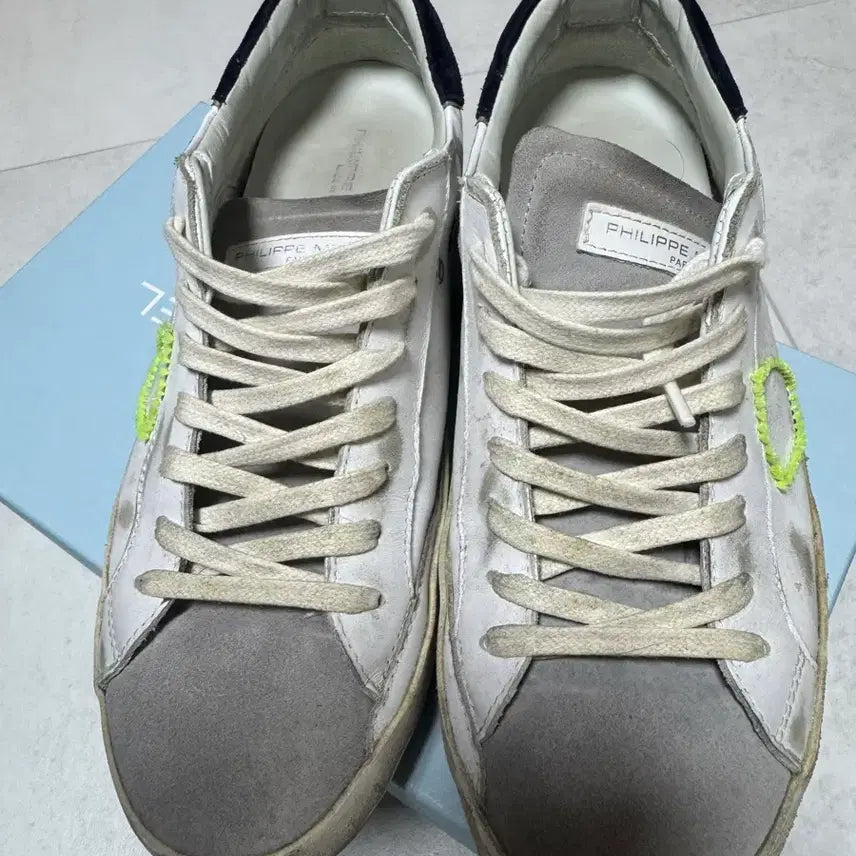 [BUNJANG] Philippe Model White Grey Suede Accent Fluorescent Point Sneakers Size 42 (270mm) / 필립모델 스니커즈 42사이즈 (270mm)