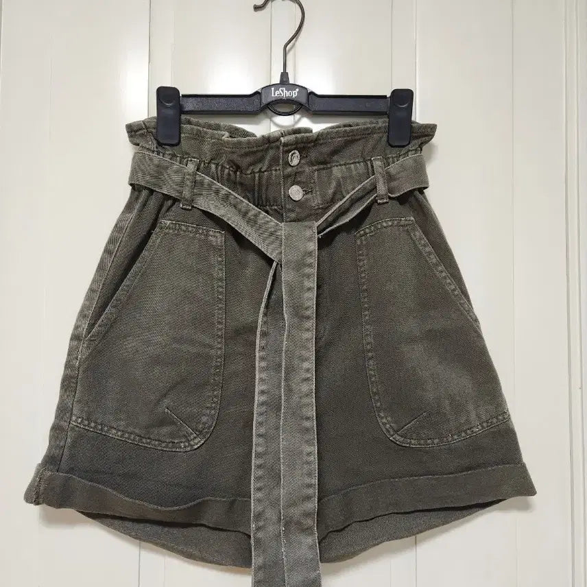 [BUNJANG] Zara Bermuda Pants Khaki Size S / zara 버뮤다 팬츠