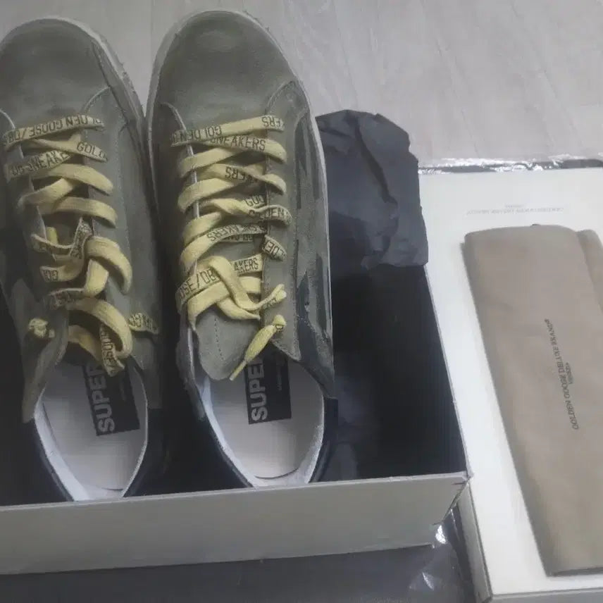 [BUNJANG] Golden Goose Superstar Suede Khaki Sneakers / 골든구스 슈퍼스타 스웨이드 카키 운동화