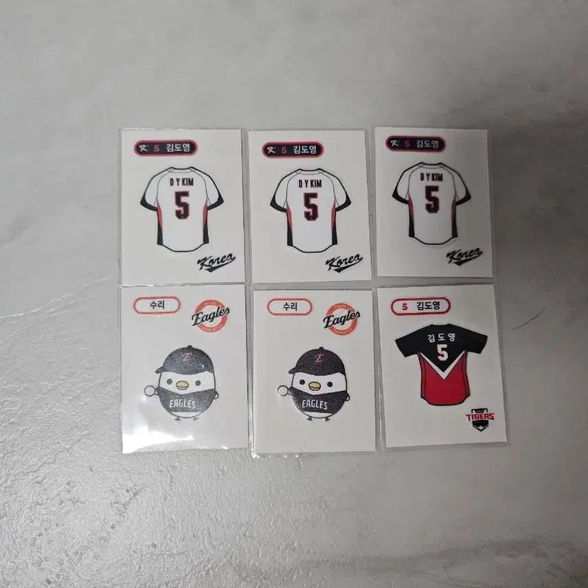 [BUNJANG] KBO Baseball Stickers - Hanwha Suri, Kia Kim Do-young, National Team Kim Do-young / KBO 띠부씰 한화 수리, 기아 김도영 유니폼, 국대 김도영 유니폼