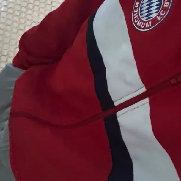 [BUNJANG] Adidas Bayern Munich Jersey Red (Rare) / 아디다스 뮌헨 져지 레드(희귀)