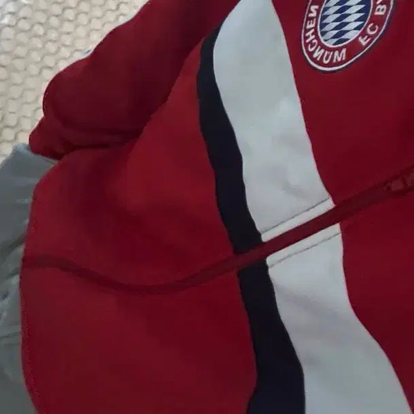 [BUNJANG] Adidas Bayern Munich Jersey Red (Rare) / 아디다스 뮌헨 져지 레드(희귀)