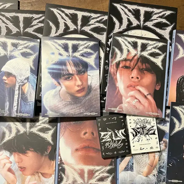 [BUNJANG] Stray Kids ATE Album Bundle Set / 스트레이키즈 에이트 앨범 일괄