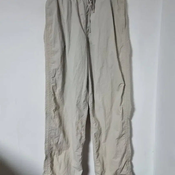 [BUNJANG] Beige Sporty Jogger Pants (Size 32) / 베이지색 스포티 바지32