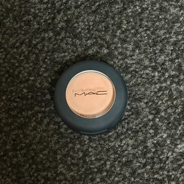 [BUNJANG] MAC Powder Kiss Eyeshadow (Might Be) Eyeshadow / 맥 파우더 키스 아이 섀도우 (마이트위디)