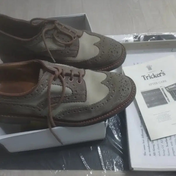 [BUNJANG] Tricker's Wingtip Brogue Shoes Khaki Beige / 트리커즈 윙팁 브로그 슈즈 카키 베이지