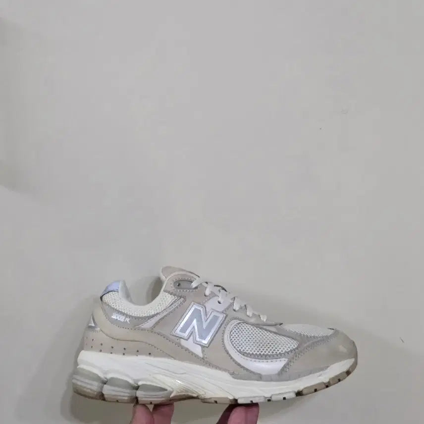 [BUNJANG] New Balance 2002R Ivory M2002RAA D Width / [230] 뉴발란스 2002R 아이보리ㅡ단종매물,최저가