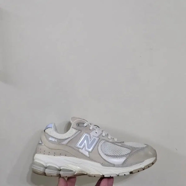 [BUNJANG] New Balance 2002R Ivory M2002RAA D Width / [230] 뉴발란스 2002R 아이보리ㅡ단종매물,최저가