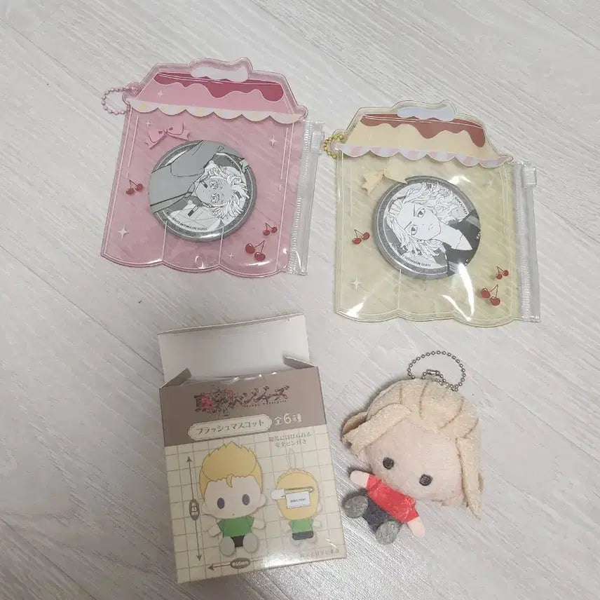 [BUNJANG] Tokyo Revengers Manjiro Sano & Izana Kurokawa Can Badges & Plush Set / 급처) 도쿄 리벤저스 사노 만지로 쿠로카와 이자나 캔뱃지 누이 일괄 판매