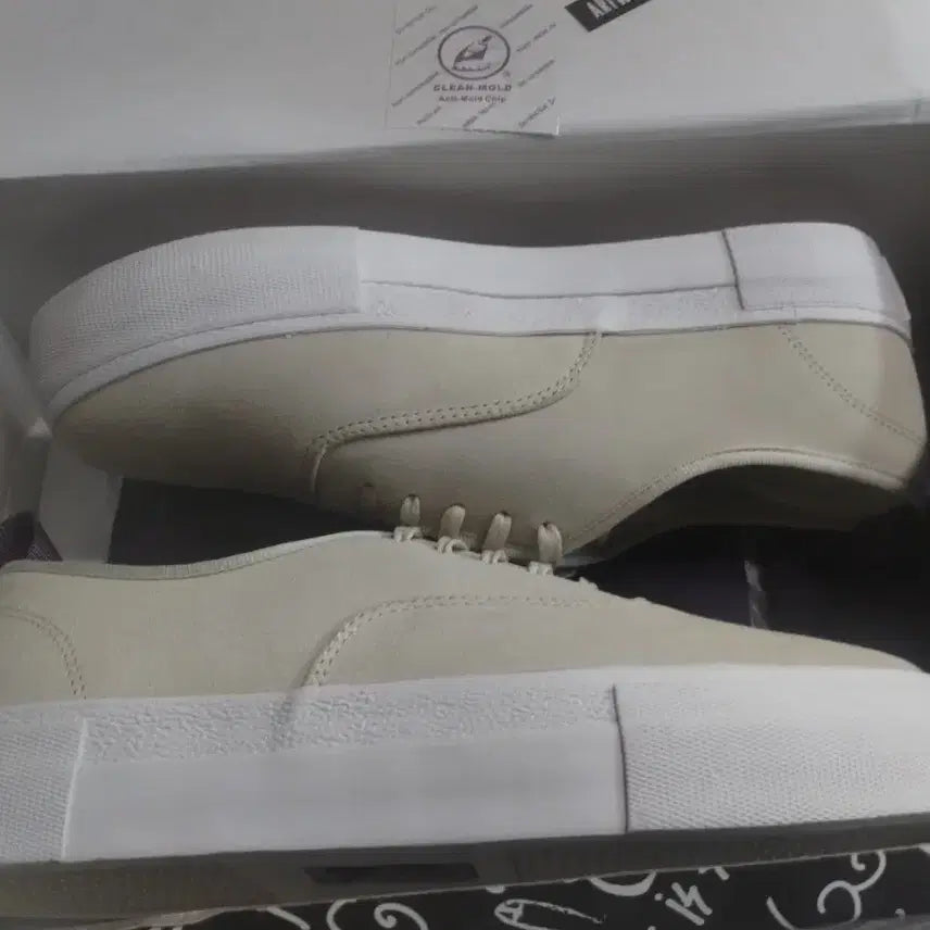 [BUNJANG] Etis Mothersuede Cream Loafers / 이티스 마더스웨이드 크림