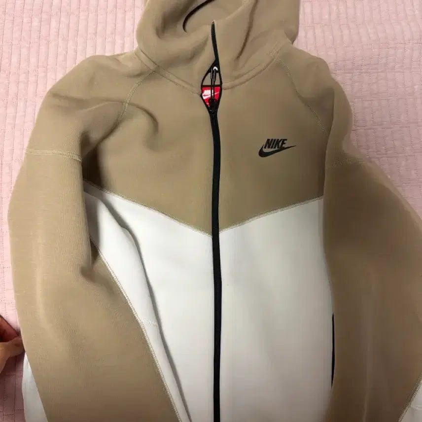 [BUNJANG] Nike Tech Pack Limited Edition / 한정판 나이키 테크팩