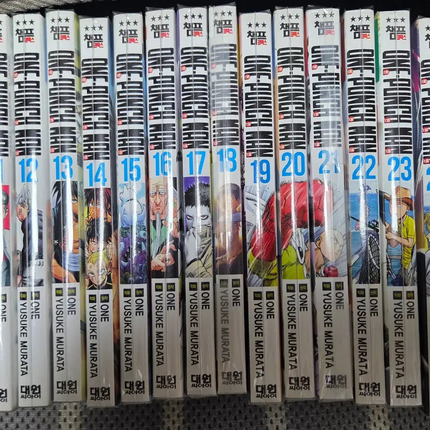 [BUNJANG] One-Punch Man Manga Volumes 1-24 / 원펀맨 1~24권 판매합니다