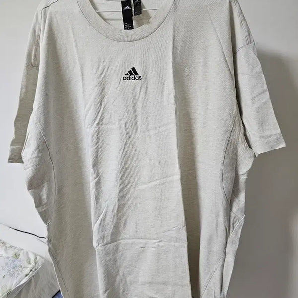 [BUNJANG] Adidas Short Sleeve T-Shirt Light Beige / 아디다스 반팔 티셔츠 라이트 베이지