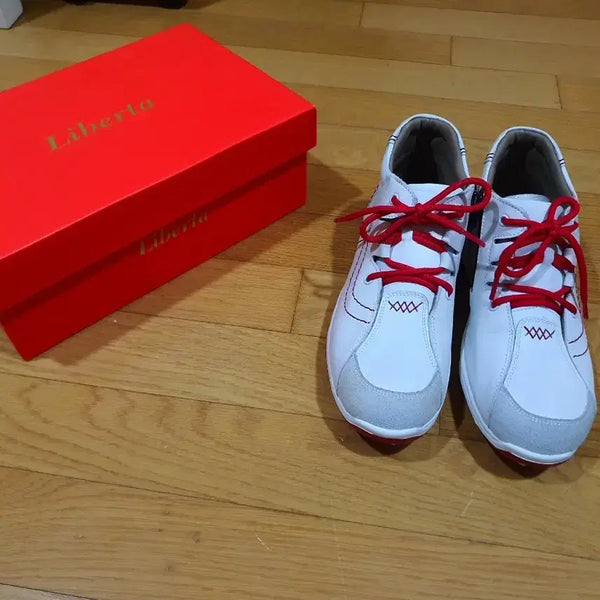 [BUNJANG] Liberta Spikeless Golf Shoes (Size 250) / 리베르타 스파이크리스 골프화 250