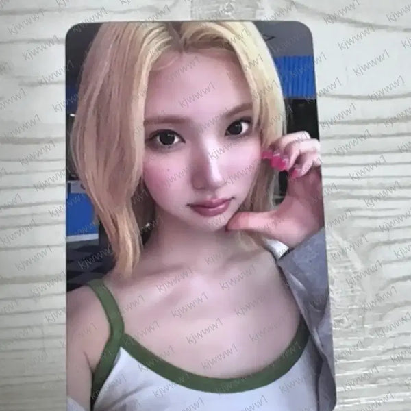 [BUNJANG] LE_TTE_O Zi_u Photobook Album Photocard / 레몬탱 포토북 앨범 지우 포카
