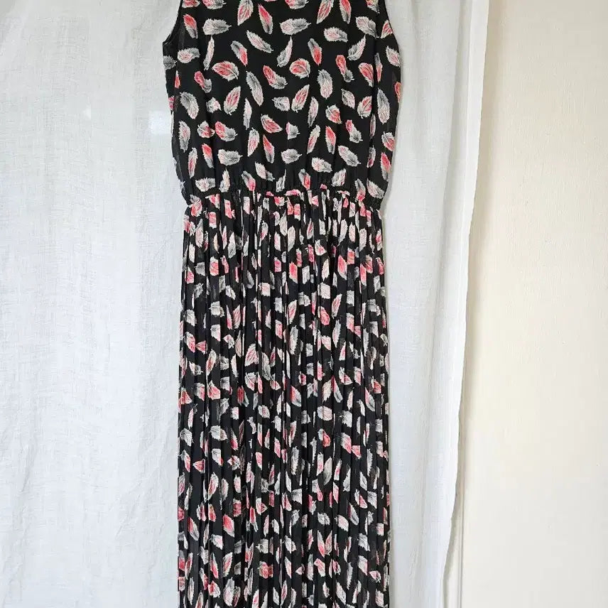 [BUNJANG] TNGTW Women's Sleeveless Long Dress with Feather Pattern / 새상품 TNGTW 티엔지티 우먼 민소매 롱원피스