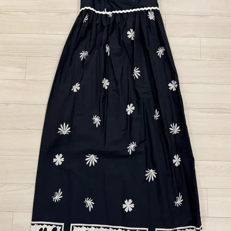 [BUNJANG] Zara Black Flower Maxi Dress XS / 자라 블랙 플라워 맥시 원피스 XS