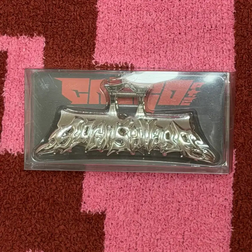 [BUNJANG] PLAVE Caligo Part 2 Hair Clip / 플레이브 칼파투 집게핀 양도