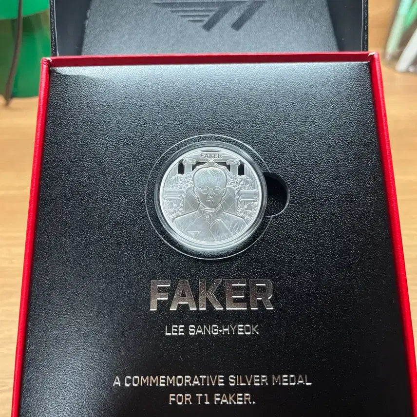 [BUNJANG] T1 Faker Commemorative Silver Medal / 페이커 기념 은메달 T1 x 한국조폐공사