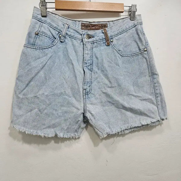 [BUNJANG] Levi's Vintage Light Blue 900 Series Denim Shorts / 빈티지 리바이스 라이트블루 숏 데님팬츠