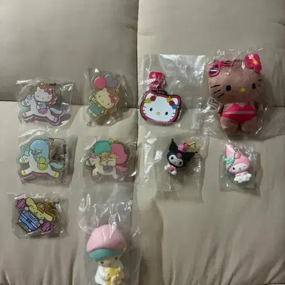 [BUNJANG] Sanrio Characters Keychain Plush Bundle Set / 산리오 캐릭터 키링 인형 일괄