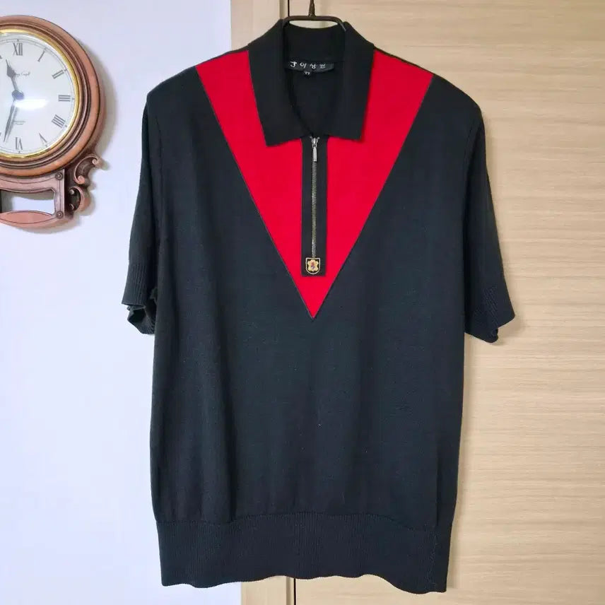 [BUNJANG] Lee Sang Jin Designer V-Line Color-Block Short-Sleeve Zipper T-Shirt Black / 이상진 디자이너 V라인 배색 반소매 지퍼 티셔츠