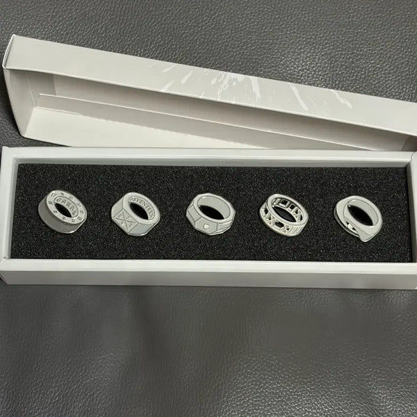 [BUNJANG] SEVENTEEN Ring Pin Badge Set / 세븐틴 반지 핀뱃지 세트