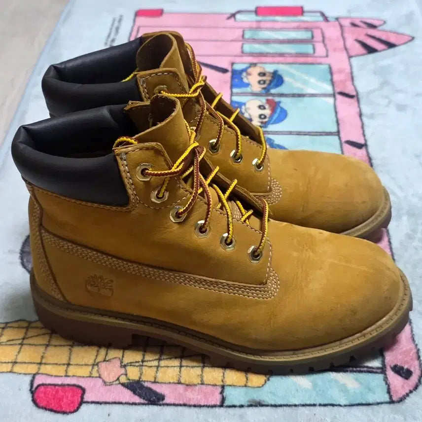 [BUNJANG] Timberland 6-Inch Waterproof Women's Boots Size 220 / 팀버랜드 6인치 워터프루프 여성 부츠 220
