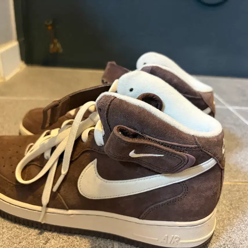 [BUNJANG] Nike Air Force 1 Mid 'Chocolate' (Size 270) / 에어포스1 미드 초콜릿(270)