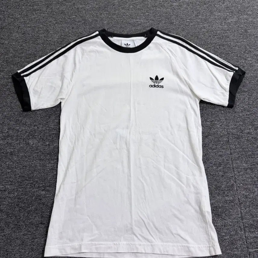[BUNJANG] Adidas OG Three Stripes T-Shirt / 아디다스 OG 삼선 반팔티